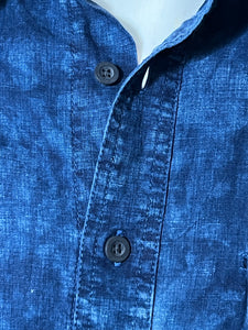 Blue crinkle short sleeve dress shirt